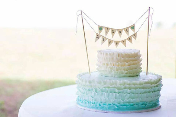 زفاف - Just Married Wedding Cake Topper Banner with Custom Color Glittered Hearts, bakers banner
