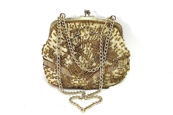 Hochzeit - Vintage 1950s La Regale LTD Gold Beaded Handbag Purse Kisslock Hand made in Hong Kong Evening Wedding Clutch