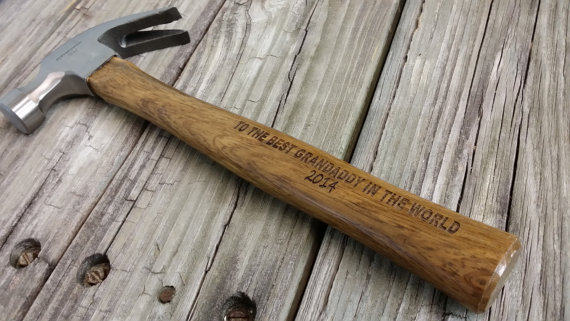 Свадьба - Engraved Wooden Handled Hammer - Personalized Hammer - Father's Day Gift - Gift for Dad - Groomsmen Gift