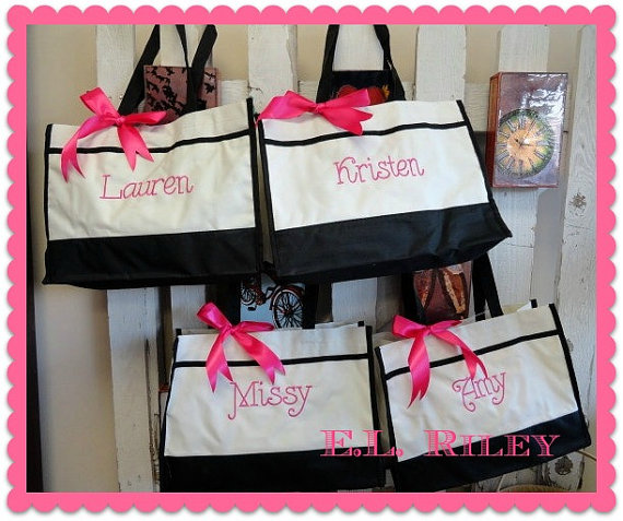 Wedding - Personalized Bridesmaid Gift,  Monogrammed Totes Set of 4
