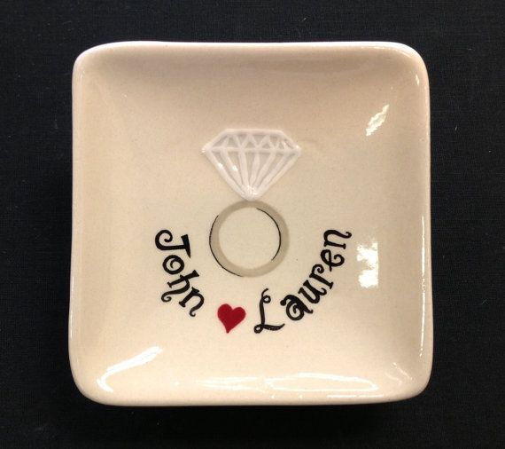 زفاف - Valentine's Day gift,Personalized Hand Painted Ceramic Ring Dish - Mother's Day, Engagement, Wedding gift