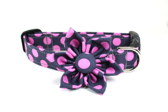 زفاف - Modern Dot in Pink Dog Collar and Collar Flower Set / Made to Order / Girl Dog Collar Flower Set / Wedding Dog Collar Flower Set