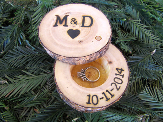 زفاف - Woodland Wedding Ring Box, Personalized Ring Pillow,