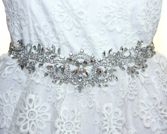 Hochzeit - Romantic sash,Crystal sash,Wedding sash,Bridal Belt, Diamond Bridal Sash,Crystal Wedding Sash, Wedding Sash, Bridal Belt, Bridal dress Sash
