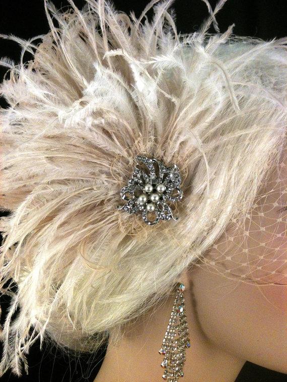 Свадьба - Wedding Fascinator, Bridal Fascinator, Feather Fascinator , Wedding Veil, Bridal Headpiece - Champagne and Ivory The Couture Bride, Brooch