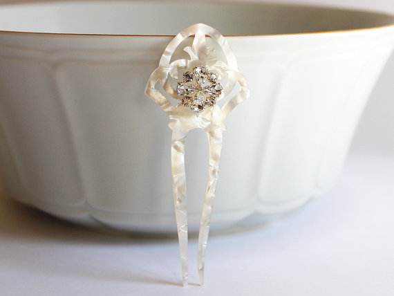 Hochzeit - Mother of Pearl Crystal Bridal Hair Comb, Small Art Deco Hair Comb, Antique Vintage Bride Hair Accessory, Back Hair Head Piece, Veil Comb