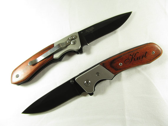 زفاف - Engraved Spring Assisted Opening Blade Wood Handle Pocket Folding Knife Personalized Groomsman Best Man Ring Bearer Wedding Party Gift