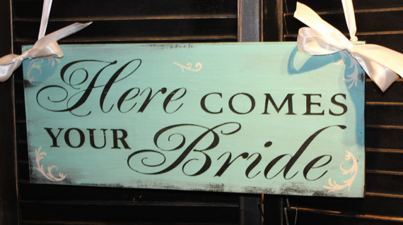 زفاف - Here Comes YOUR BRIDE Sign/Wedding /Photo Prop/U Choose Colors/Great Shower Gift/Tiffany Blue