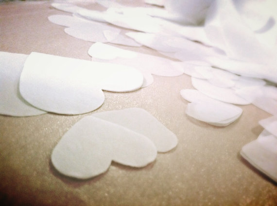 Mariage - Pure White Heart Confetti Tissue Confetti Biodegradable Purple Wedding Decor