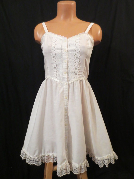 Hochzeit - FAIRY TALE milkmaid peasant slip dress - white lace petticoat xs s