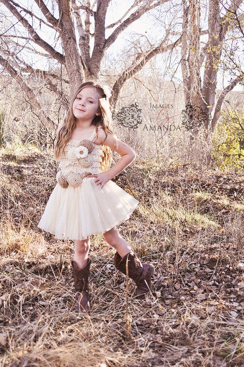 Свадьба - Rustic Flower Girl Dress -Cream/Ivory Tutu/Rustic Flower Girl/Country Flower Girl Dress Cream Cream Lace Top/Country Wedding-Vintage Weddin