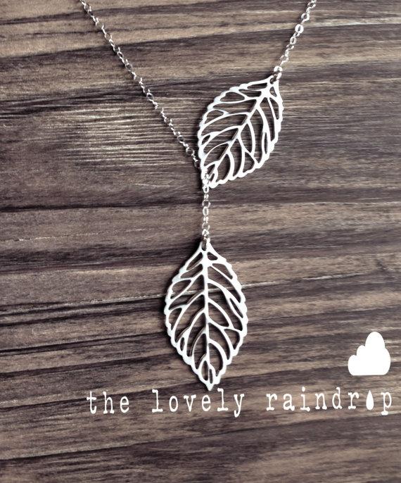 Hochzeit - Leaf Lariat - silver grey white dainty leaf pendants - sterling silver chain - Wedding Jewelry - Bridal Jewelry - Simple Everyday - Gift For