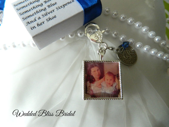 Mariage - Wedding  Bouquet Photo Charm -Photo included- Brides keepsake -Six-pence charm- Something Blue - Charms-Picture Included