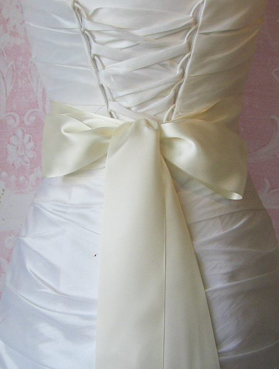 Wedding - Double Face Ivory Satin Ribbon, 2.5 Inch Wide, Ribbon Sash, Bridal Sash, Wedding Belt, 4 Yards