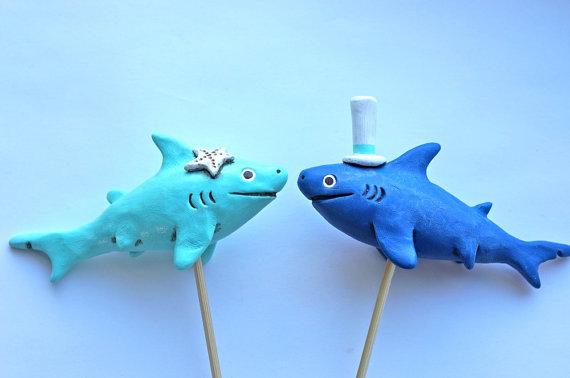 Hochzeit - Sharks In Love wedding cake topper