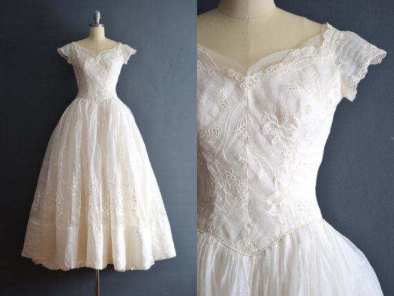 Hochzeit - Agnes / 50s wedding dress / short wedding dress