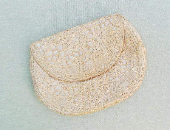 زفاف - Vintage lace covered clutch, small ivory satin clutch with bobbin lace, wedding purse, c.1930's