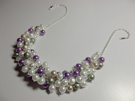 Свадьба - Lilac Purple Beige Green Pearl Cluster Necklace, Mom Sister Grandmother Jewelry Gift, Bridesmaid Wedding Necklace, Cocktail Jewelry