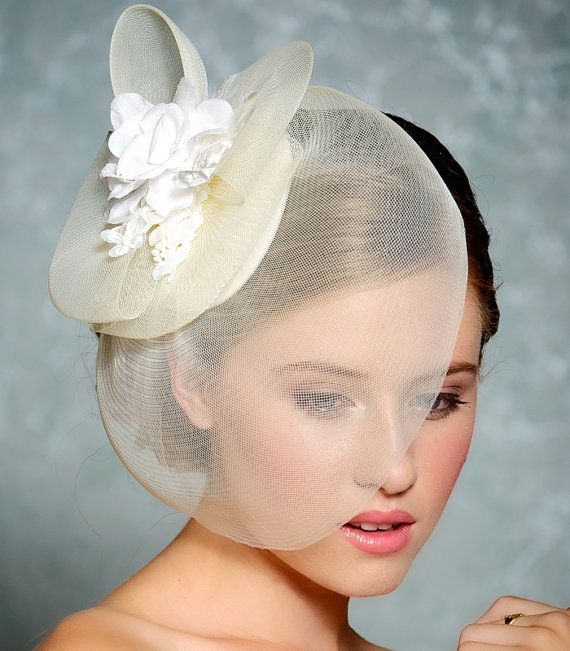 Hochzeit - Bridal Hair Fascinator -  Bridal Hat