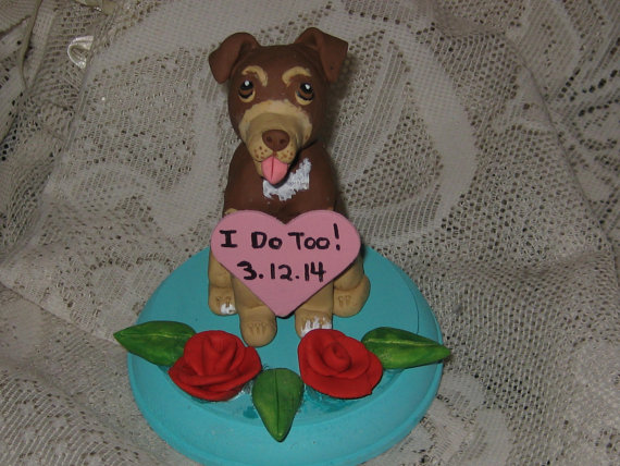 Hochzeit - Single Dog Wedding Cake Topper/ single dog sculpture with base/custom colors/custom design. ANY BREED