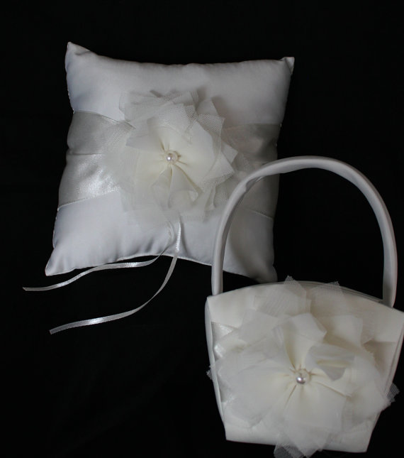 Hochzeit - Ivory or White Flower Girl Baskets and  Pillow Ring Bearer Pillow-Custom Colors