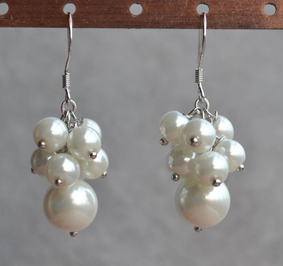 Hochzeit - pearl Earrings,earrings,crystal earrings,Dangle earrings,Wedding earrings,bridesmaid earrings,Maid of honor jewelry