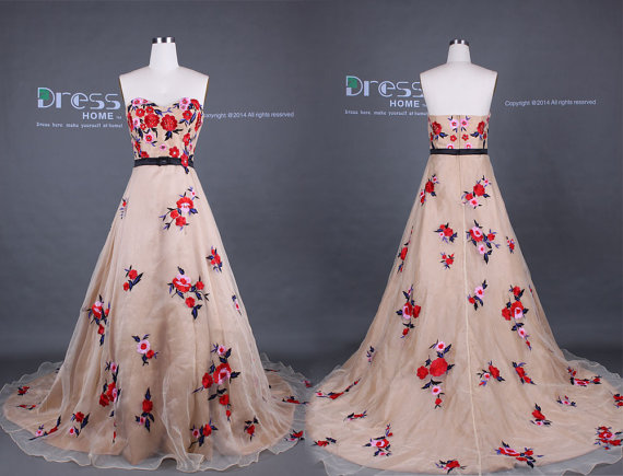 Mariage - Unique 2015 Champagne Sweetheart Red Flowers Embroidery A Line Organza Wedding Dress/Court Train Wedding Gown/Colorful Bridal Dress DH283