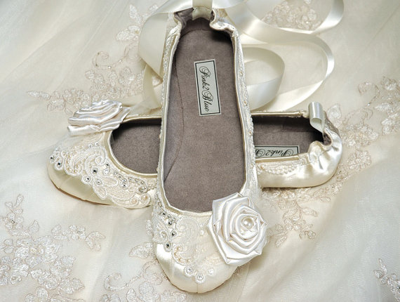 زفاف - Wedding Shoes - Ballet Flats, Vintage Lace, Swarovski Crystals and Pearls, The Belle- Women's Bridal Shoes