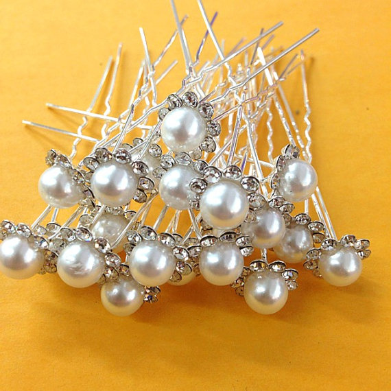 Hochzeit - Set of 20 faux pair pearl rhinestone hair pin use for wedding bouquet  , flower embellishment , wedding favor, bridal hair pin 13mm