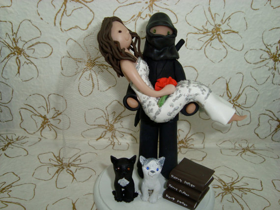Hochzeit - Personalized Bride And Ninja Groom Threshold Pose Wedding Cake Topper