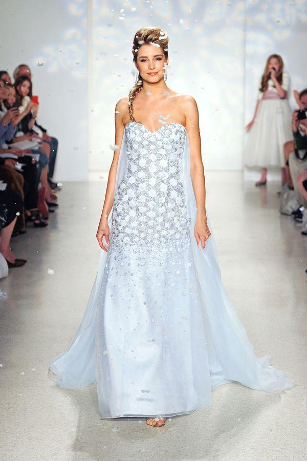 Свадьба - It's Here: The Frozen Wedding Dress