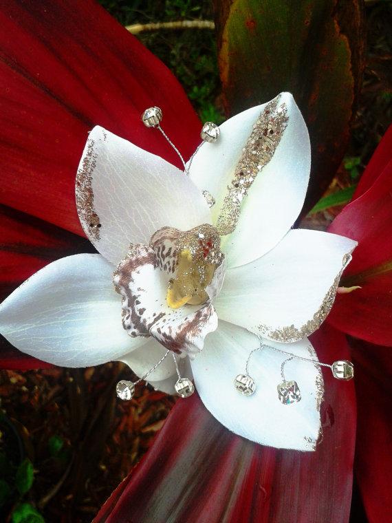 Wedding - BRIDAL HAIR FLOWER, Hawaiian White Orchid, Tropical Hair Clip, Silk Flowers, Wedding Accessory, Flower Headpiece, Crystals,Beach Wedding