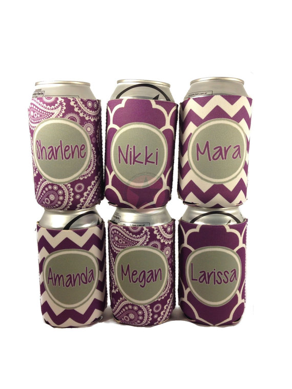 Свадьба - PERSONALIZED BRIDESMAID GIFTS-Wedding Favors-Wedding Gifts- Beer Can Insulators- Great Gifts for the Wedding Party!