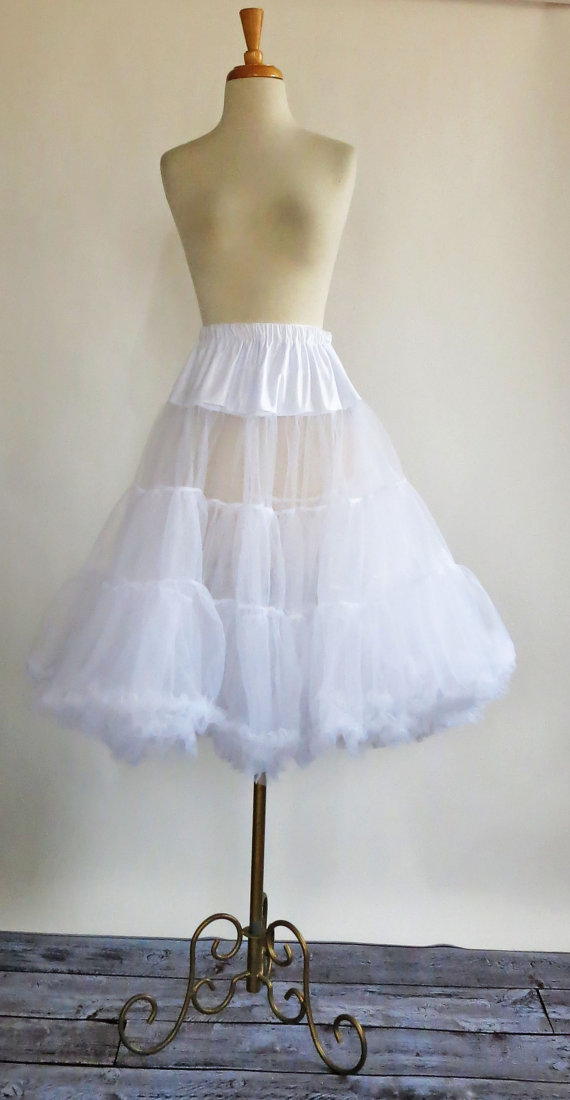 زفاف - Vintage White Tulle Skirt