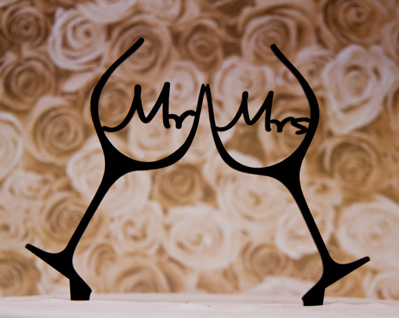 Mariage - Wedding Cake Topper Mr. and Mrs. inside toasting wine glasses