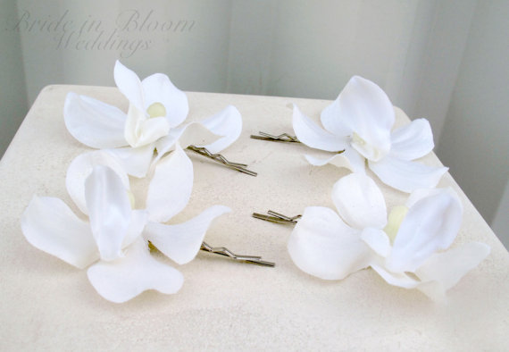 Свадьба - Wedding hair accessories White orchid bobby pins set of 4 Bridal hair flowers