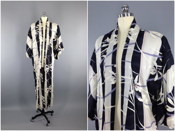 Hochzeit - Vintage Kimono / Cotton Kimono Robe / Dressing Gown / Long Robe / Wedding Lingerie / Downton Abbey / Art Deco Kimono / BLUE ORCHIDS