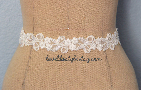 زفاف - Ivory Pearl  Beaded Lace with Satin Ribbon Sash // Bridal Sash , Bridesmaid Sash, Head tie, Headband , Wedding Sash  // SH-41