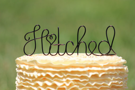 Hochzeit - Black Wire Hitched Wedding Cake Toppers - Decoration - Beach wedding - Bridal Shower - Bride and Groom - Rustic Country Chic Wedding
