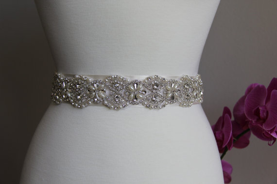 Mariage - Elegant and gorgeous rhinestone trim, beaded detailed bridal sash, wedding sash, rhinestone belt, bridal belt, rhinestone applique