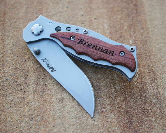 Свадьба - Custom Engraved Knife, Personalized Folding Knife, Personalized Pocket Knife: Father's Day, Gift for Him, Groomsmen, Stocking Stuffer