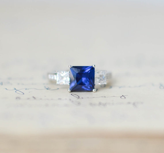 Mariage - Blue Sapphire Engagement Ring -  September Birthstone - 3 Stone Ring - Princess Cut -  Wedding Ring - Promise Ring - Sterling Silver