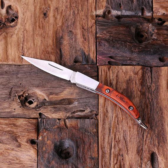 Свадьба - Personalized Engraved Monogrammed Pocket Knife Groomsmen, Father's Day Gift For Men (024254)