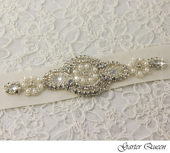 زفاف - Wedding sash, Bridal belt , Bridal sash - satin ribbon with crystal and rhinestone beaded applique sash, custom color