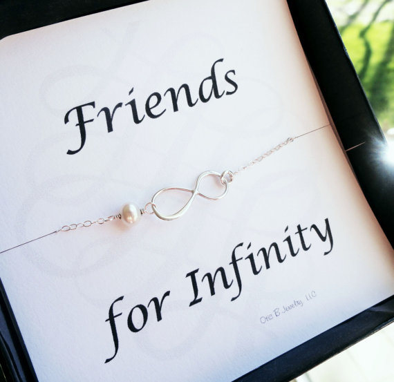 Hochzeit - Silver infinity bracelet, Friendship bracelet, Best friend gift, pearl bracelet, Bridesmaid gifts, Message card, bridesmaid thank you