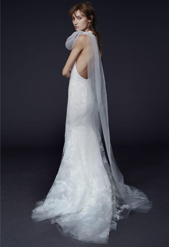 Hochzeit - Vera Wang Fall 2015 Wedding Dresses Are Cool And Seductive