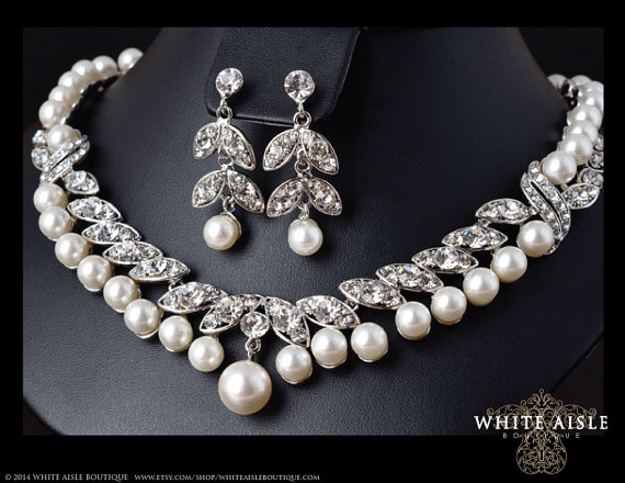 Vintage pearl bridal best sale jewelry