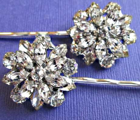 Свадьба - Silver Wedding Hair Pins,Crystal Flower, Hair Clips,  Set of 2, Hair Flowers, Bobby Pins, Rhinestone Hair Accessories, Bridesmaid Hair