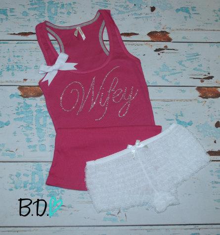 Hochzeit - Wifey tank top with bow and ruffly lace panties. S-L. Honeymoon set. Just Married lingerie. Bridal Shower gift. Bride tank top. Bride pantie