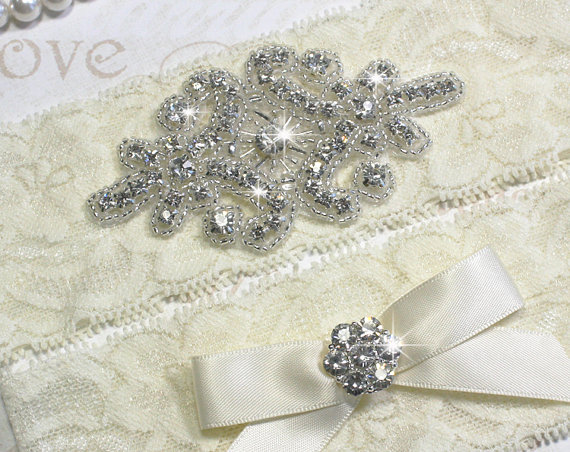 Свадьба - RACHEL - Vintage Inspired Wedding Ivory Stretch Lace Garter, Rhinestone Crystal Bridal Garter Set